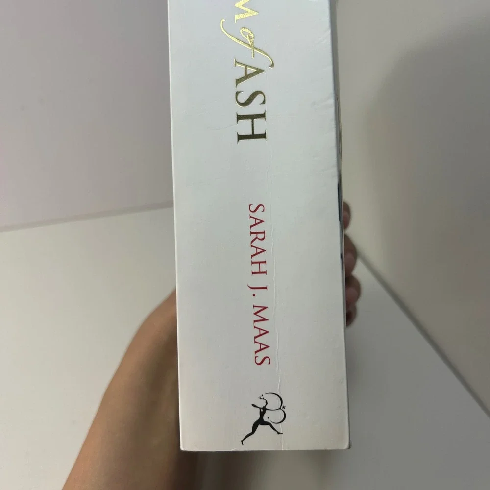 Kingdom of Ash UK by Sarah J. Maas Throne of Glass